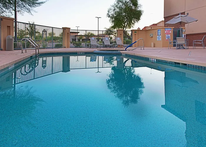 Holiday Inn Hotel & Suites Goodyear - West Phoenix Area